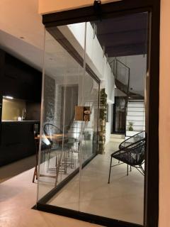 Unique Townhouse with rooftop pool - 4