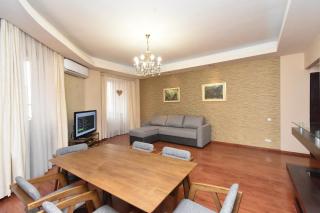 Luxury Apartment 2 Bedrooms 2 Bathrooms , Open Balcony In The Center Of Yerevan , Near Malibu Park - Erevan - 8