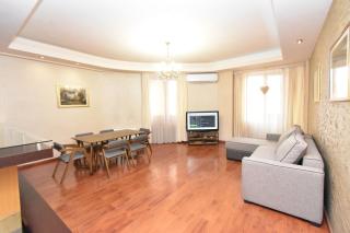 Luxury Apartment 2 Bedrooms 2 Bathrooms , Open Balcony In The Center Of Yerevan , Near Malibu Park - Erevan - 0