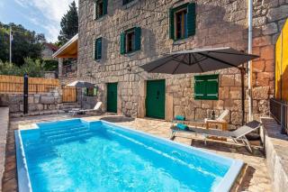 Stone Two Bedroom Villa with Pool - Staševica - 5