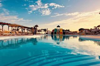 Caleta de Fuste Apartment- Sleeps4- Pool- Garden - Caleta de Fuste - 2