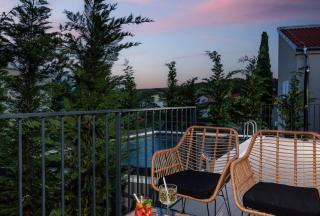 Beautiful Villa Leina with heated pool - Pridraga - 2
