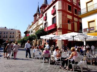 Attic apartment with beautiful views - Sevilla - 9