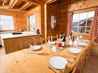 Chalet Noëlla - Chalet traditionnel en bois à 250m des pistes, centre et animations, 14 pers - FR-1-513-60 - La Tania - 9