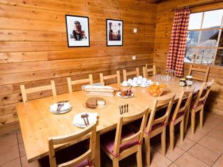 Chalet Noëlla - Chalet traditionnel en bois à 250m des pistes, centre et animations, 14 pers - FR-1-513-60 - La Tania - 7
