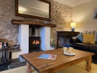 Family home in Pembrokeshire Coast National Park - Angle - 0