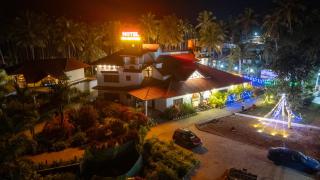 NAVARATHNA International resort - 8