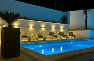 Luxus App RUBIN mit Traumblick Pool Balkon Lift - 1