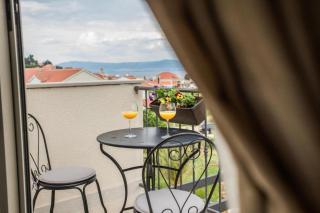 Scenic Two Bedroom Villa with Private Pool - Sutivan - 7