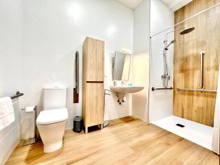Valentia Modern and Comfortable Beachside Style - 5
