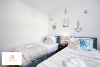 Harvey's Yard Luxury Home-St Ives-Beach-Parking 5* - 6