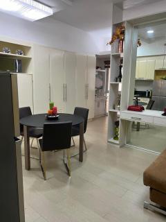McKinley Hill, The Venice Luxury Residences Condo Unit - Manila - 7
