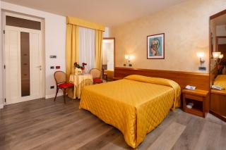 Hotel Motel Sporting - Montodine - 8