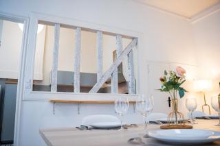Wonderhost, volumes incroyables & chambre Royale - Pau - 4