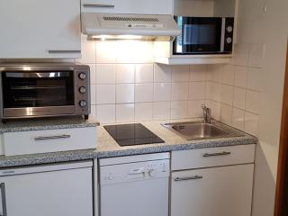 Studio Centre avec Parking et Wifi à Brides-les-Bains - FR-1-512-237 - 3