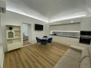 Little White House Loano - 1