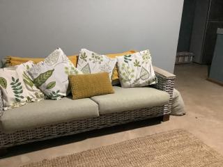 The Jbaynian Guesthouse - Jeffreys Bay - 1