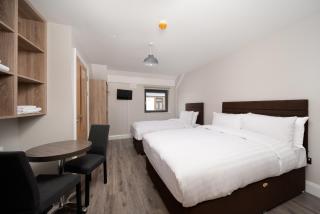 Hugh Lynch's Self Catering Accommodation - Tullamore - 8