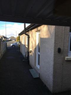 Book 3 or more nights get one night free !!! - Bare - 7