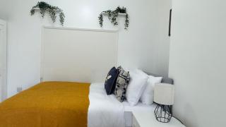 1-Bed Apartment sleeps 6 in the City Center - Birmingham - 2