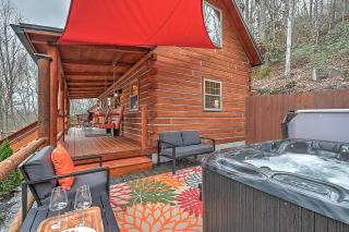 Fall into the Smokey Mountains Family and Pet Friendly Cabin A - 1