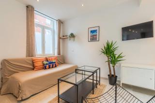 Maison 2 chambres avec petite cour, proche métro - 7