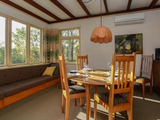 Jacaranda Lodge - Napier Hill Holiday Home - Napier - 3