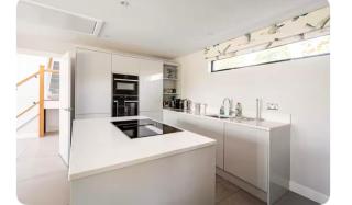 Luxury 2 bed home - 6