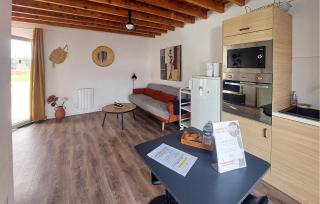Amazing Apartment In Amblainville - Amblainville - 8
