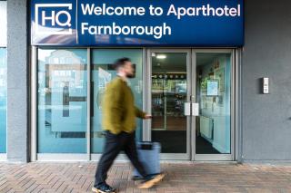 HQ Aparthotel Farnborough - Farnborough - 5