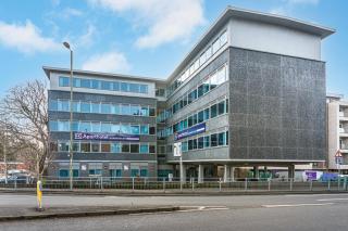 HQ Aparthotel Farnborough - Farnborough - 6