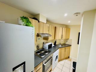 2 Double Bedrooms-Terraced home - Oxford - 9