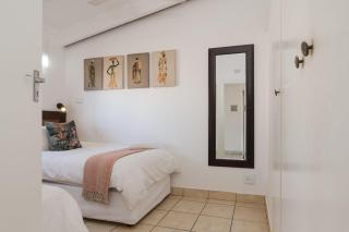 Ballito Bliss Chalet at Chaka's Rock Chalets 9 - Ballito - 2