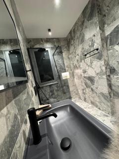 Alcazar Luxury Suites - Vlorë - 7