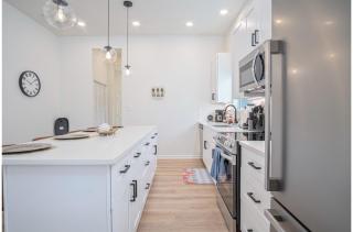 Feel Chill and Enjoy 4BR3BA Near Fun Riverwalk - 3