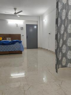 Suncity anantam studio apartment vrindavan - Vrindāvan - 4