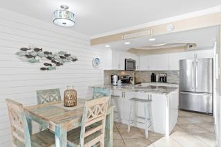 Pelican Walk 510 - 2