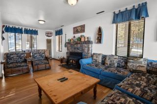 Lakefront Raccoon's Nest - On the Lake - 1