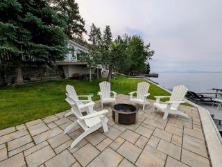 Lake Front Retreat on Flathead - 5