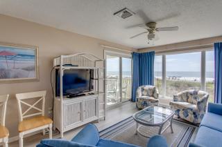 Oceanfront North Myrtle Beach Condo with Patio! - Myrtle Beach - 4