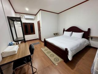 Lalisa Guesthouse - Vang Vieng - 8