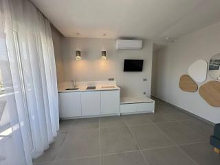 Executive Two Bedroom Suite - Kato Gouves - 4