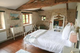Petite Maison - Domaine la Vaure - Chillac - 3
