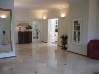 The Garden Guesthouse - 5