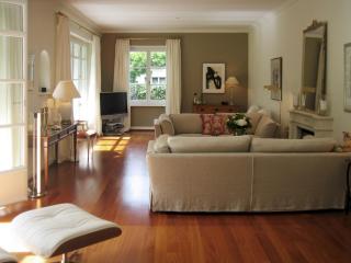 The Garden Guesthouse - 4