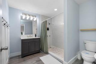 Outdoor Games, Firepit, King bed, BBQ Grill, Close to Downtown and attractions - Tampa - 3