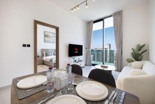 Large New Apartment Pool in JVC Community - 9