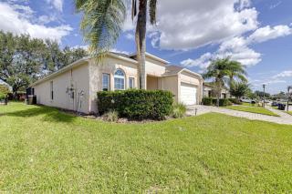 Fantastic remodeled 4 bed home - FREE GRILL - 9