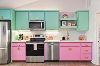 Barbie Dream Condo - Near Restaurants, Coffee and Bar - Nashville - 9