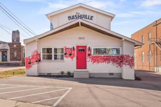 Chic and Cozy -Walk to Bars, Coffee, Restaurants - Nashville - 6